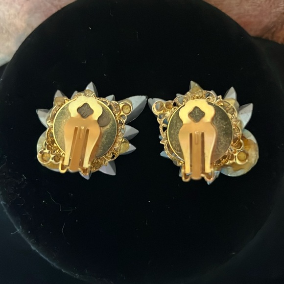 Michele Sugar Clip On Earrings Glass Aurora Borealis - Picture 3 of 4